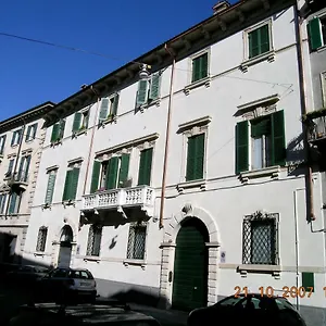 ** Affittacamere Suites Alla Giarina Italia